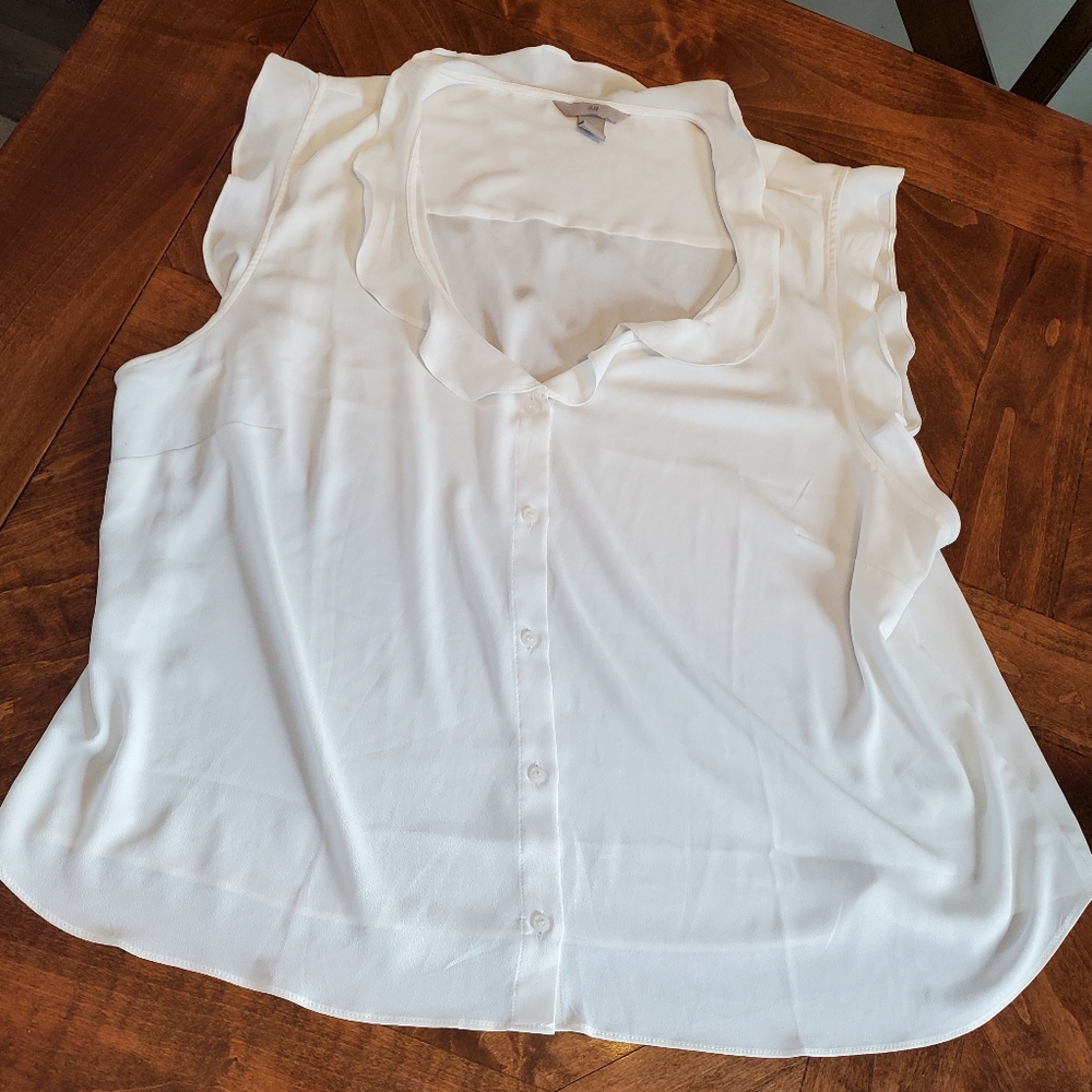 H&M White V-neck Sleeveless Blouse Top size XXL - Picture 10 of 11